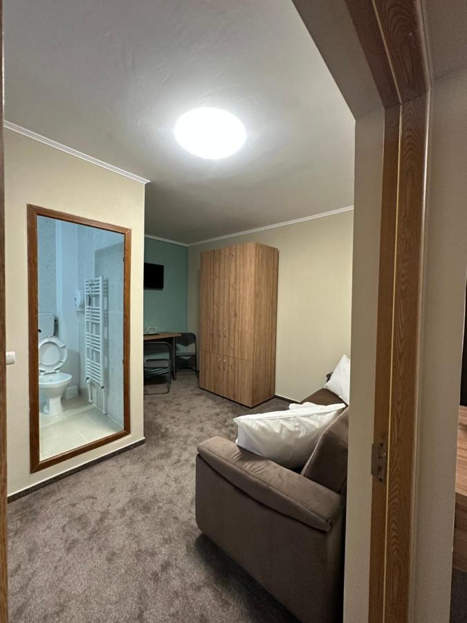 Freedom&Relax Hotel Buzau Ngoại thất bức ảnh