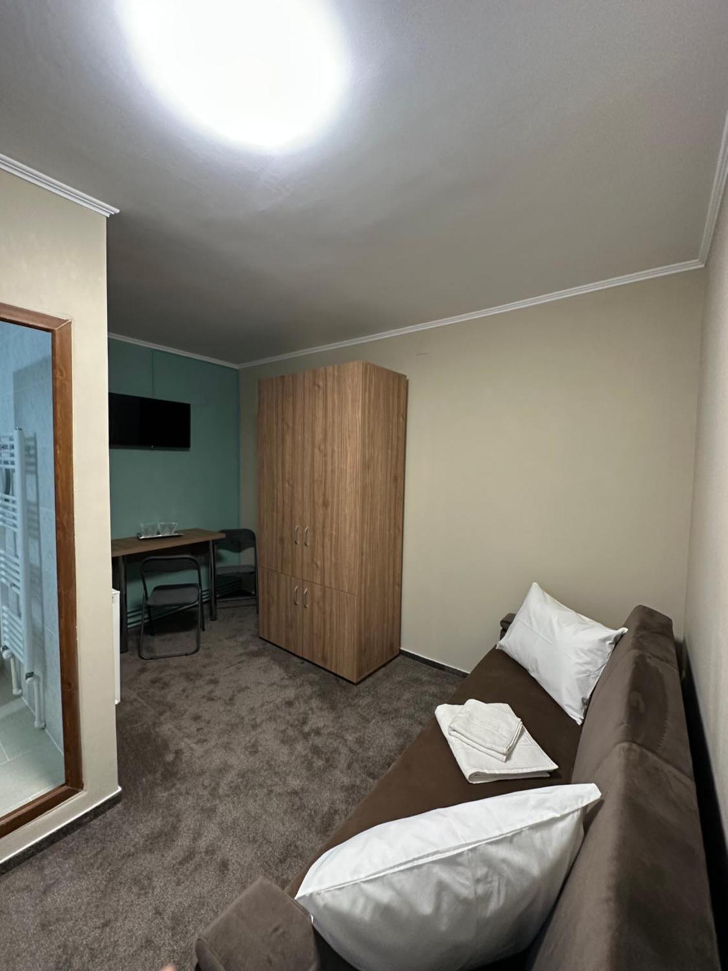 Freedom&Relax Hotel Buzau Ngoại thất bức ảnh