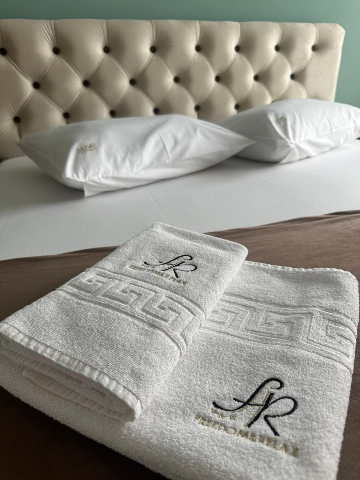 Freedom&Relax Hotel Buzau Ngoại thất bức ảnh