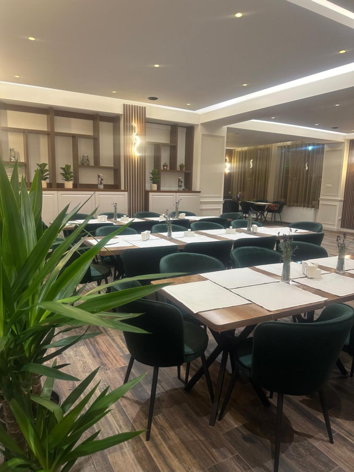 Freedom&Relax Hotel Buzau Ngoại thất bức ảnh