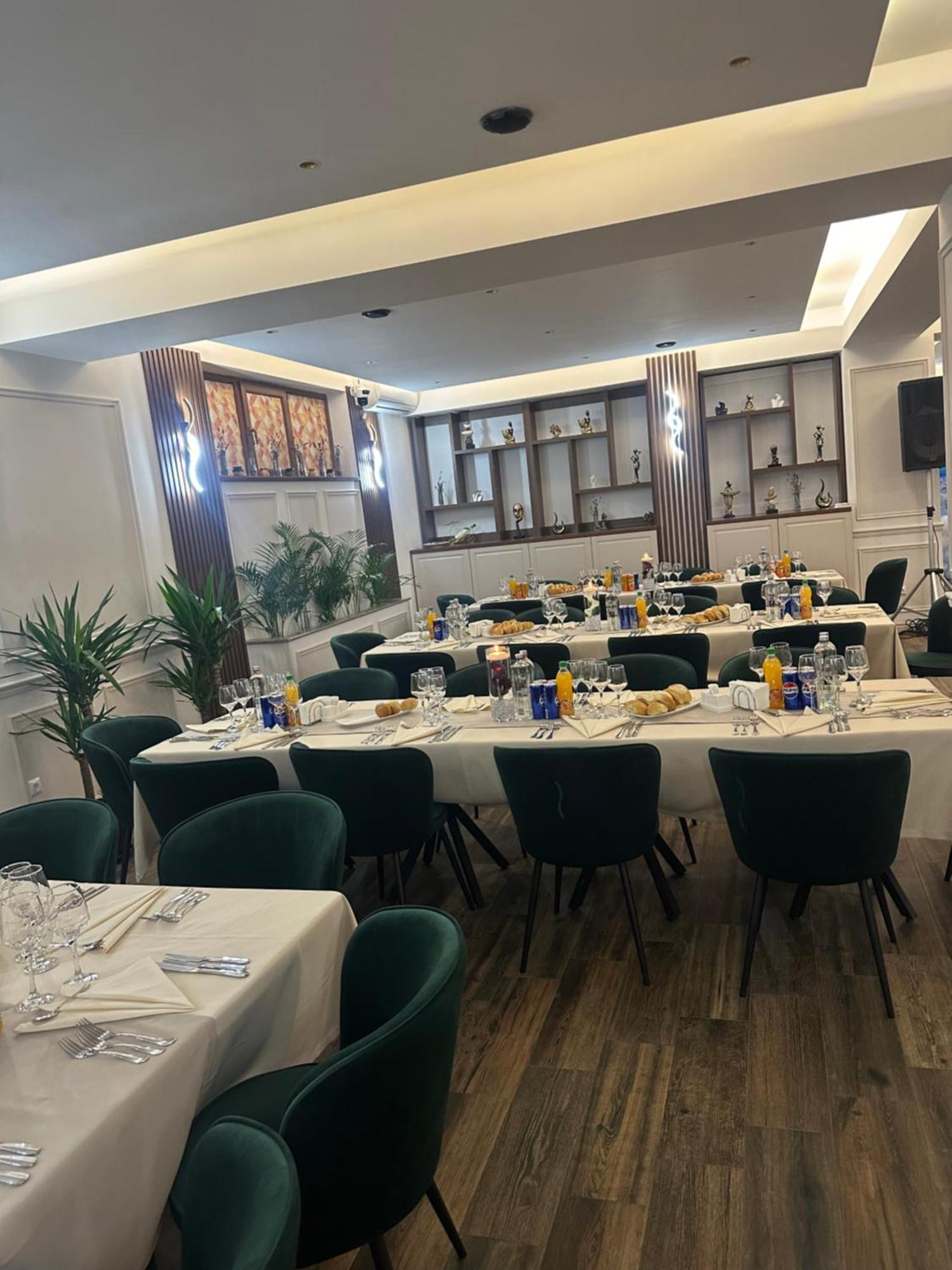 Freedom&Relax Hotel Buzau Ngoại thất bức ảnh