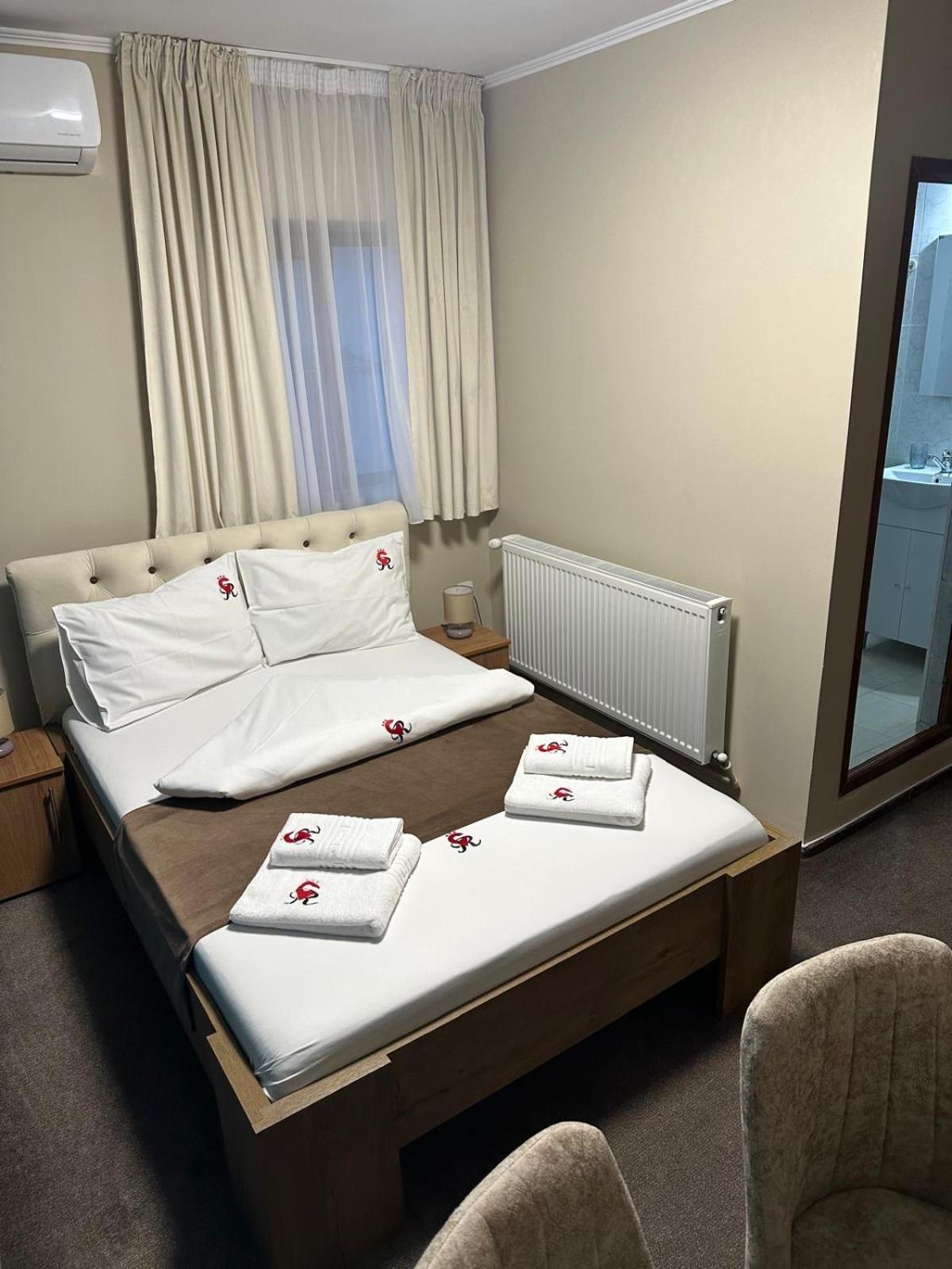 Freedom&Relax Hotel Buzau Ngoại thất bức ảnh